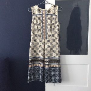 Maggy London sleeveless patterned dress size 6